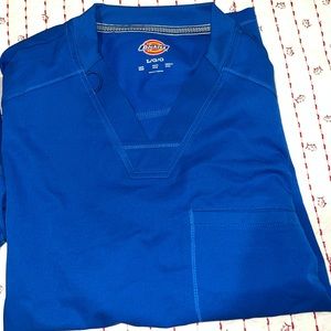 Dickies Dynamix Stretch V-Neck Scrub Top Royal Blue DK610 Men’s Large